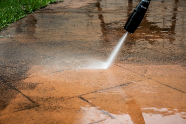 Dirty Driveway? Here Are 3 Reasons to Call Orlando Pressure Washers Now